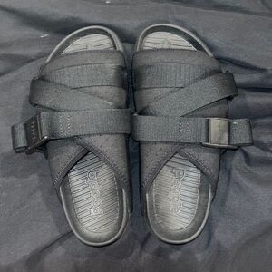 Black slides by the brand people size 7.5 womens